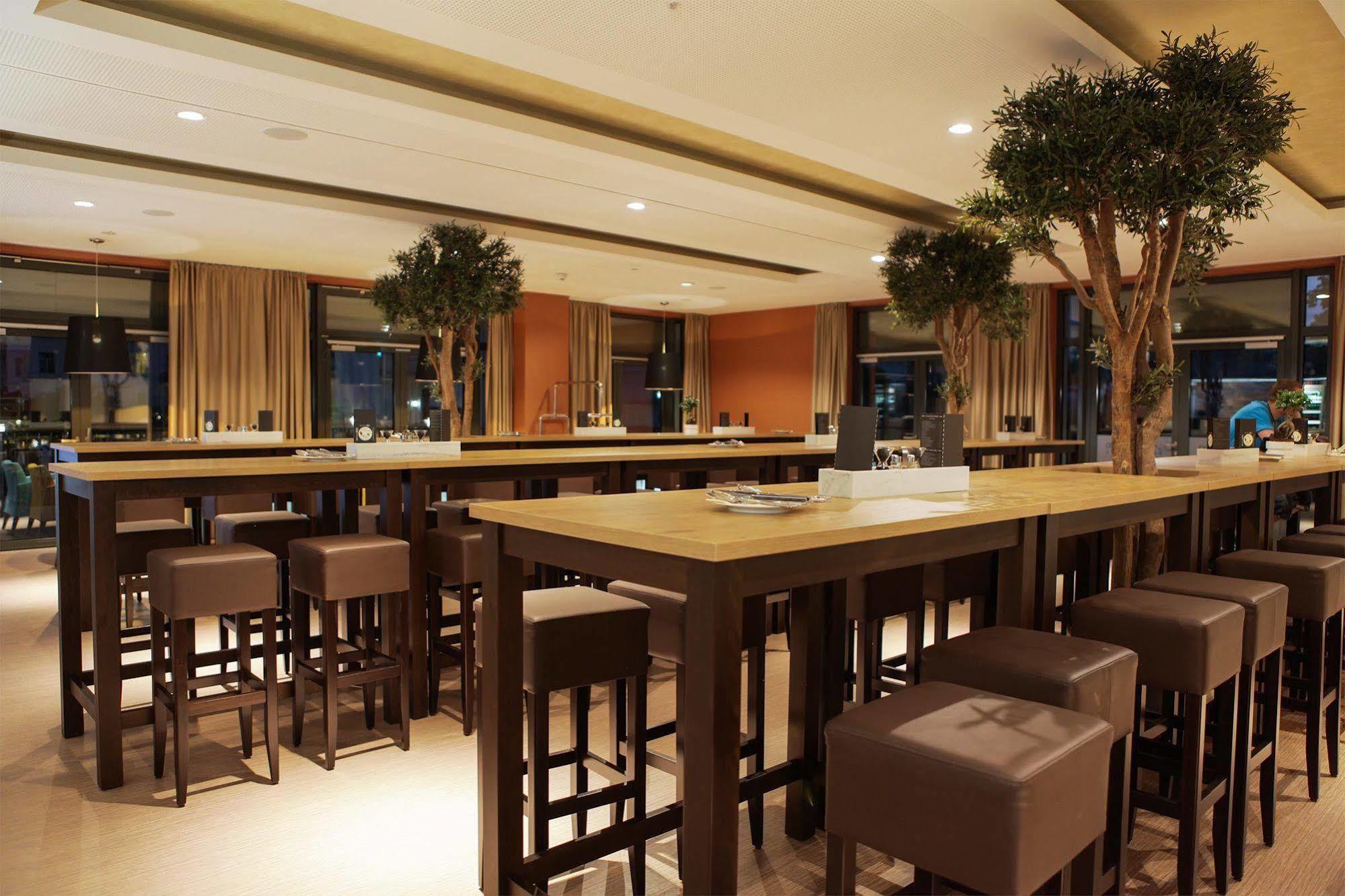 Seetelhotel Kaiserstrand Beachhotel 제바트헤링스도르프 외부 사진