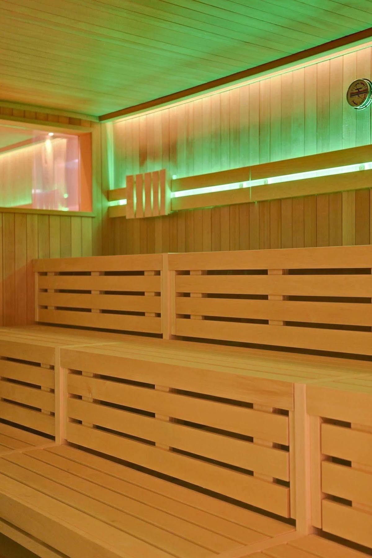 Seetelhotel Kaiserstrand Beachhotel 제바트헤링스도르프 외부 사진