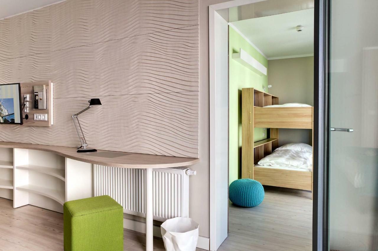 Seetelhotel Kaiserstrand Beachhotel 제바트헤링스도르프 외부 사진